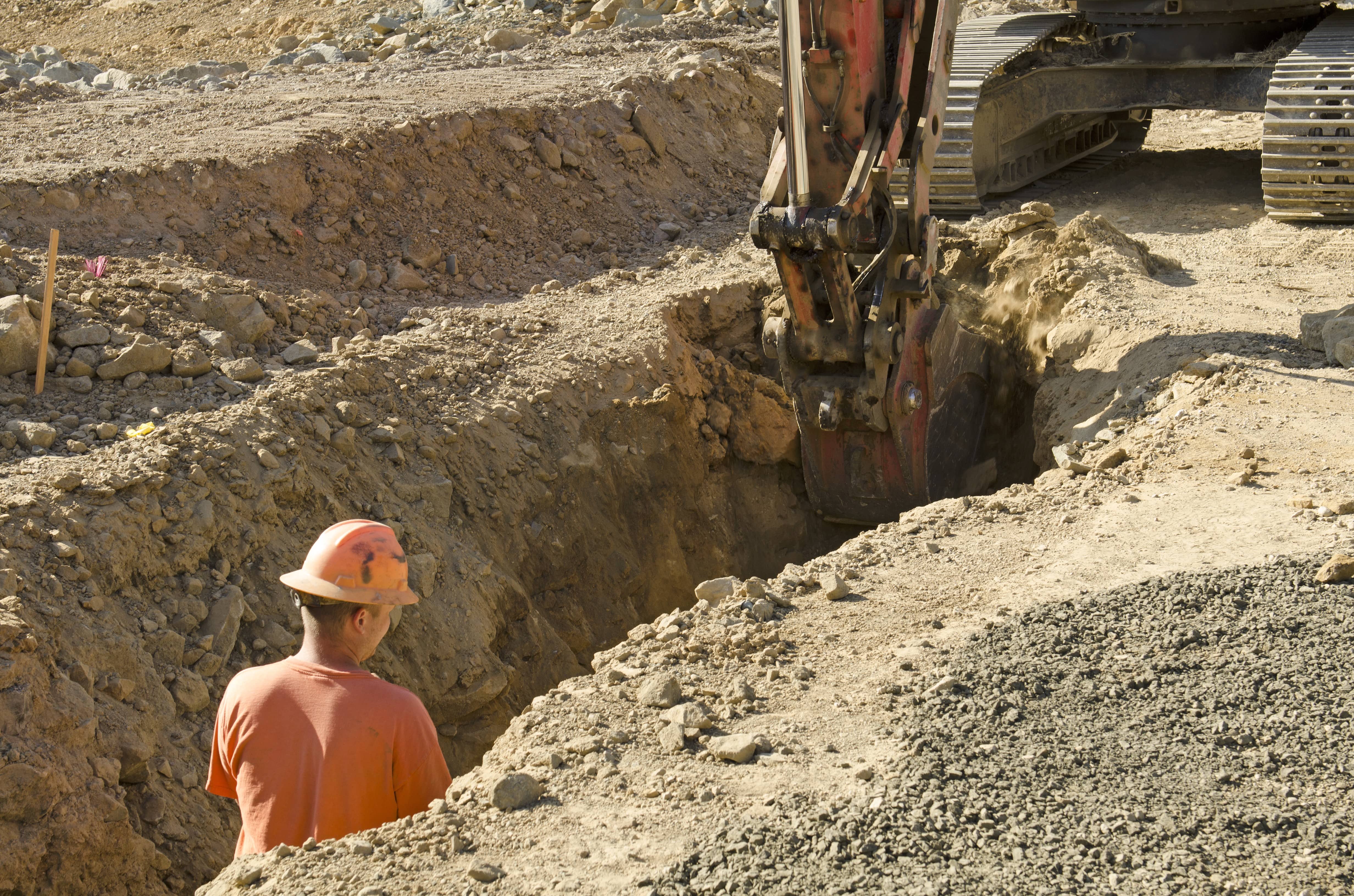 Small Track Hoe Excavator To Dig